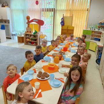 Pomarańczowy dzień w przedszkolu