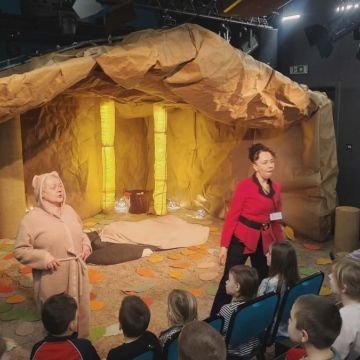 Wycieczka do Teatru Lalki i Aktora "Kubuś" w Kielcach