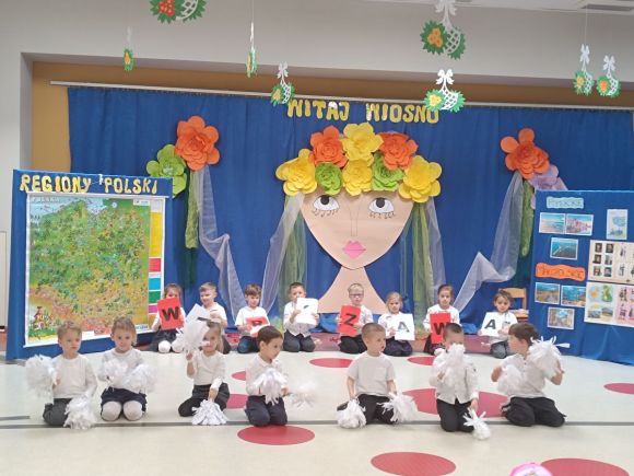 Koleją przez regiony Polski